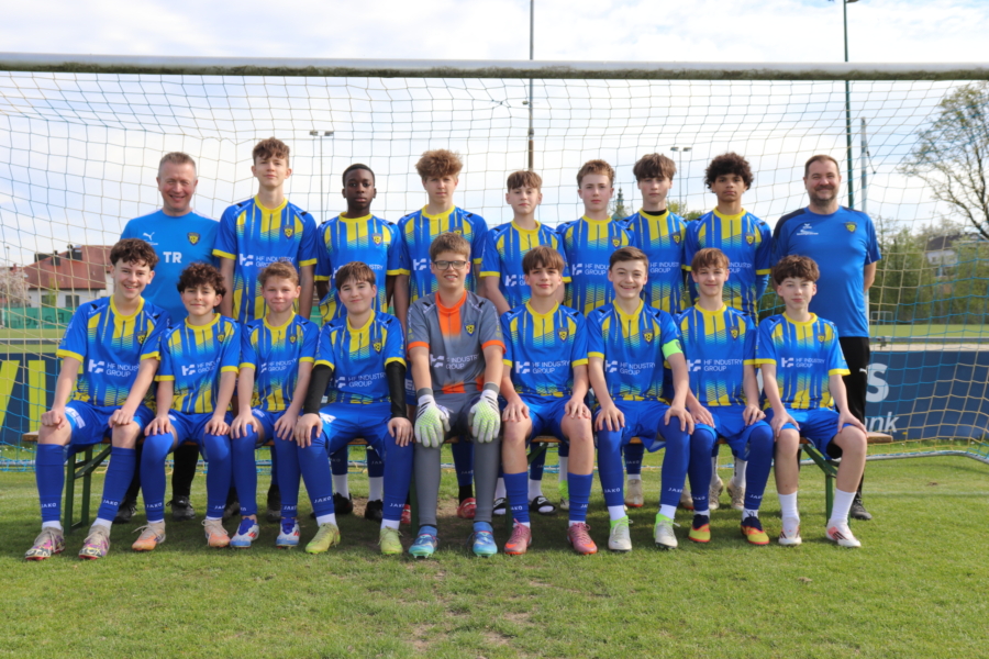U15